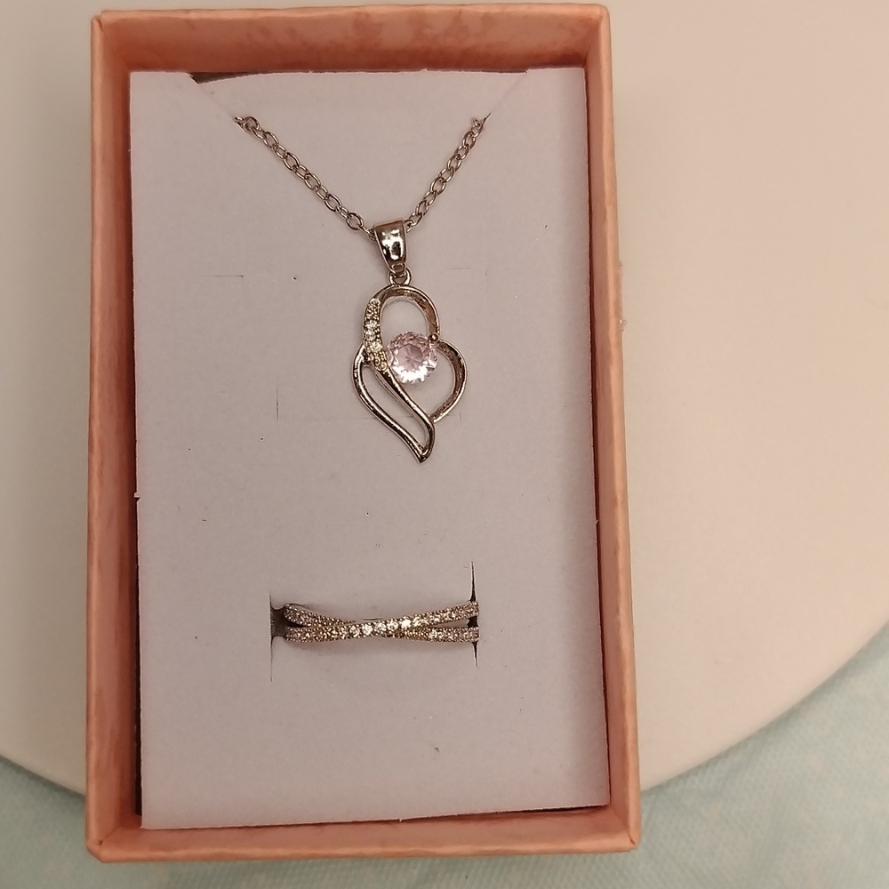 Silver and pink stone with ring set